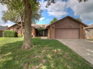 8213 Harvest Hills Rd, Oklahoma City, OK 73132