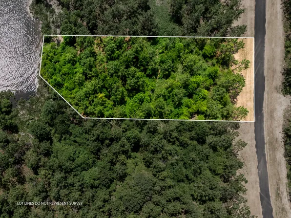 78 Red Wiggler Way, Lumberton, MS 39455