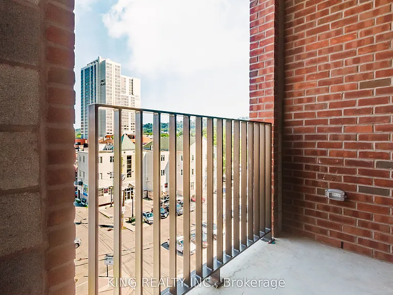 1 Jarvis St #531 — Photo 29