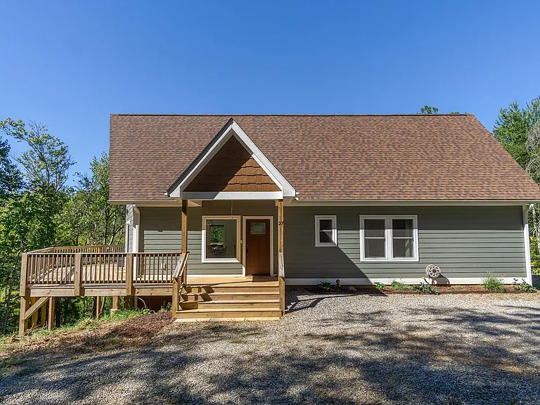 27 M L Reagan Dr — Photo 40