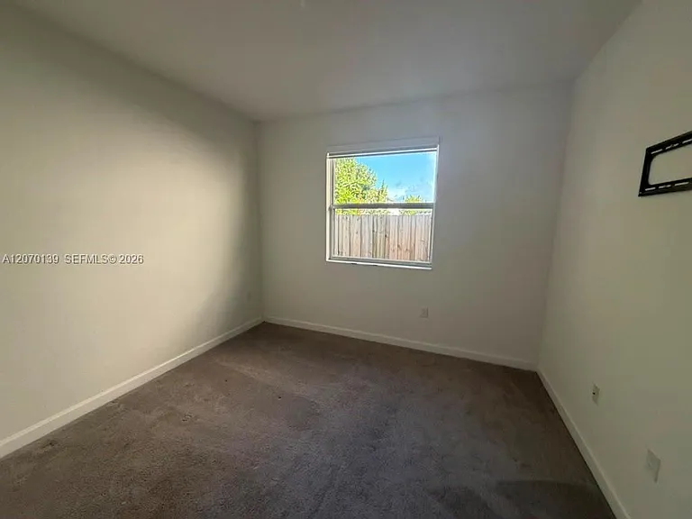 1409 SE 26th Ter — Photo 22