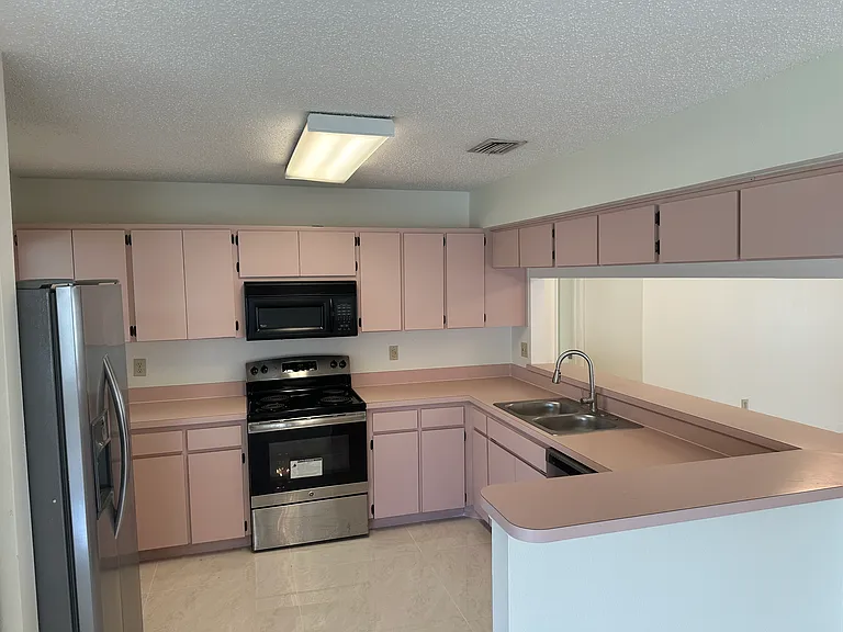 5915 Taywood Dr — Photo 11