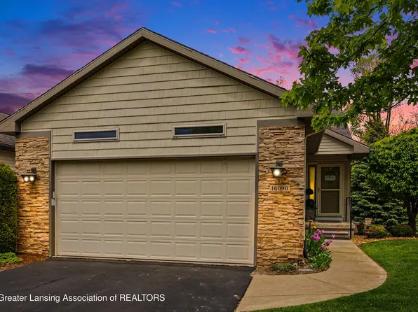 16090 Park Lake Rd, East Lansing, MI 48823
