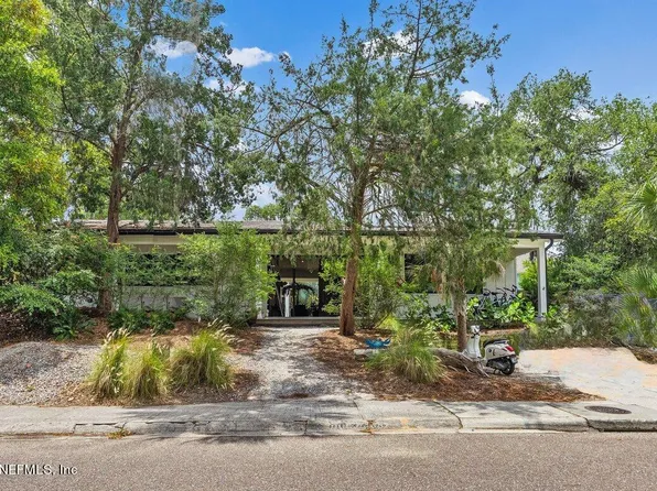 390 PLAZA, Atlantic Beach, FL 32233