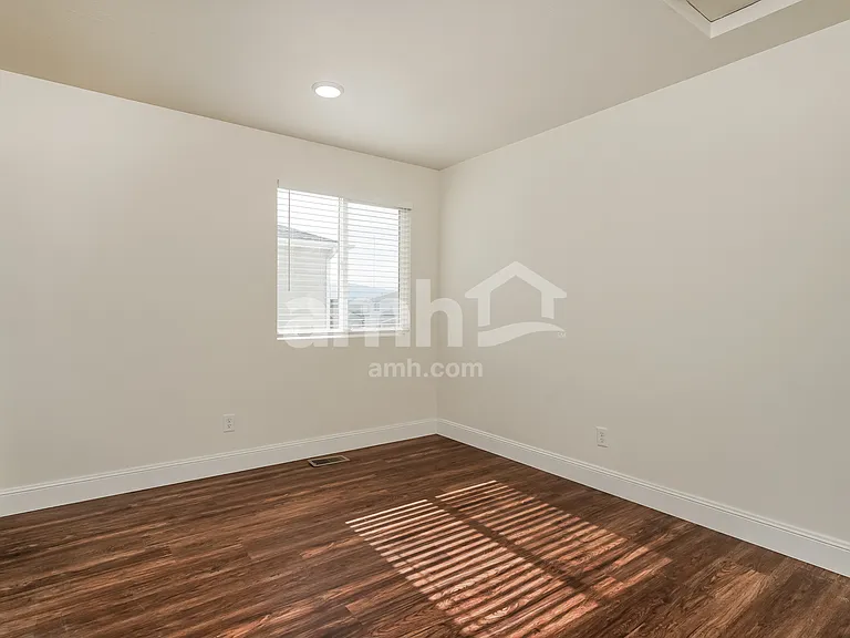 2635 W 3290 S — Photo 15