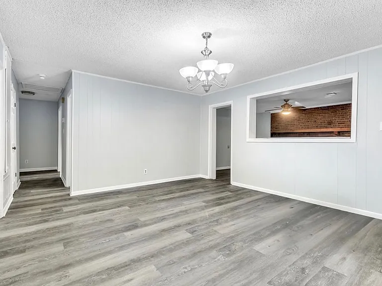 3692 Fairfield Dr — Photo 6