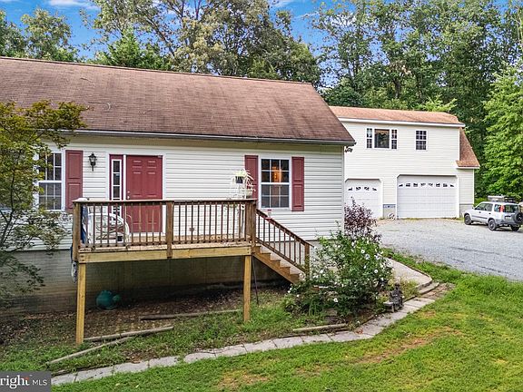 4th image of 341 Goosemar Rd