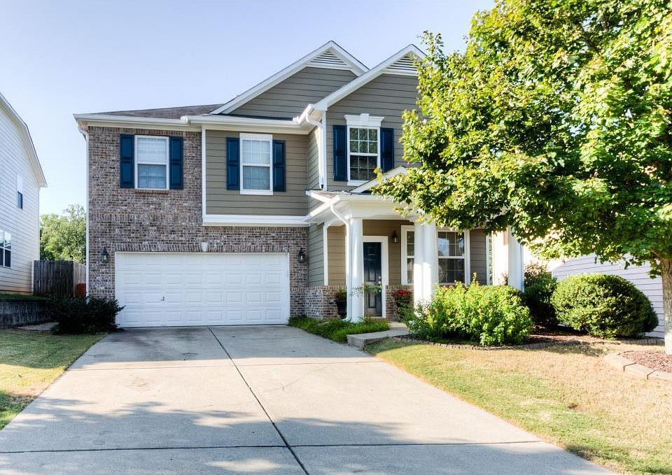 1st image of 387 Roseglen Dr
