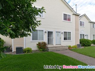 9064 Scarlet Globe Dr, Eden Prairie, MN 55347