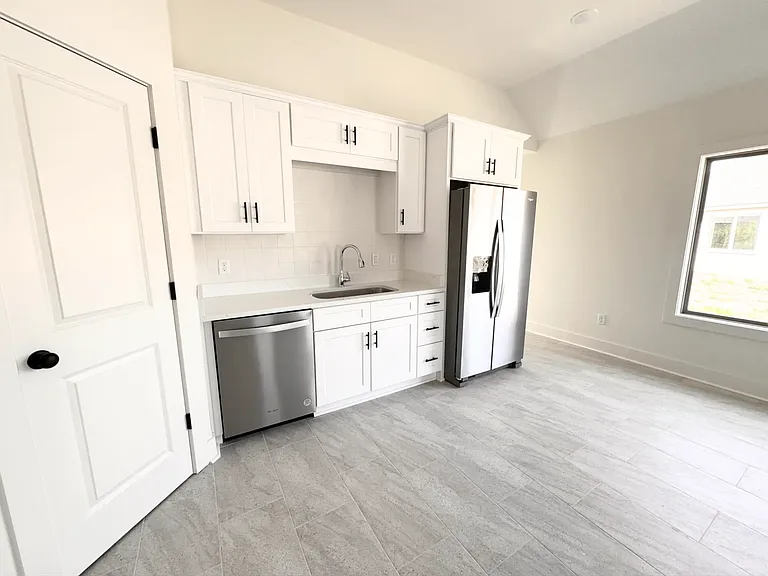 4609 Yukon Dr — Photo 6