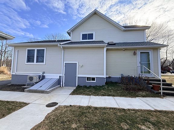 4th image of 27 Prospect St