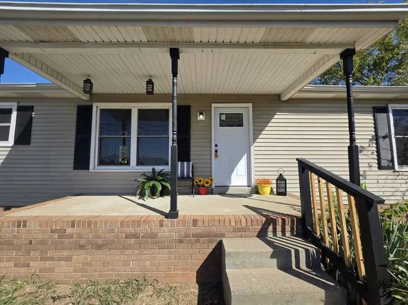 912 Hugh Hunter Rd, Oak Grove, KY 42262
