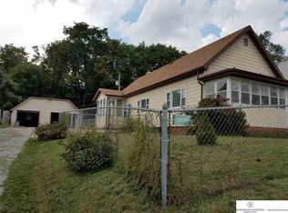 2712 S 13th St, Omaha, NE 68108