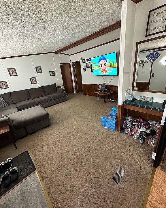 1st image of 6455 Amanda Ln