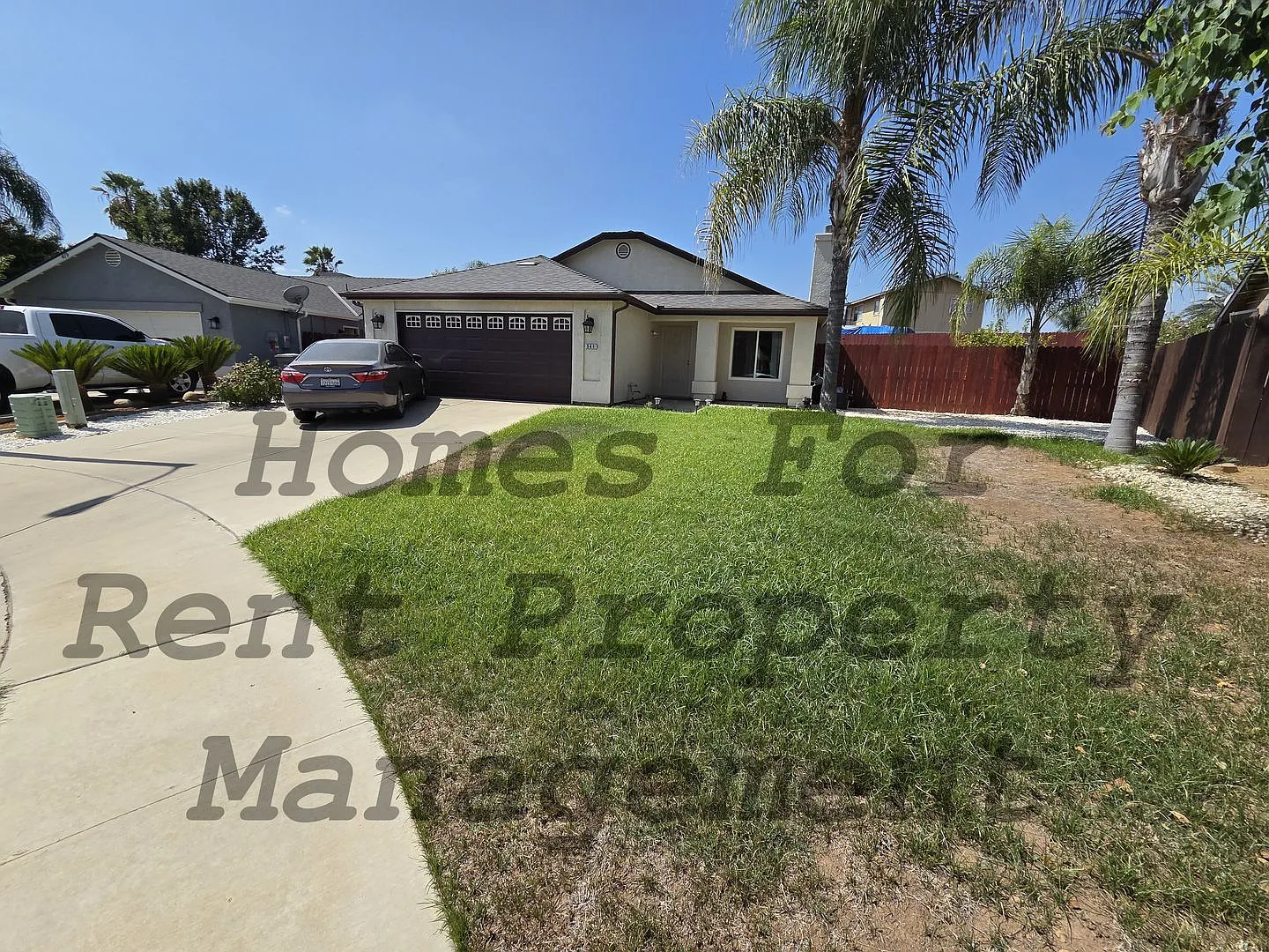 Beautiful 3 Bedroom 2 Bath Home — Photo 1
