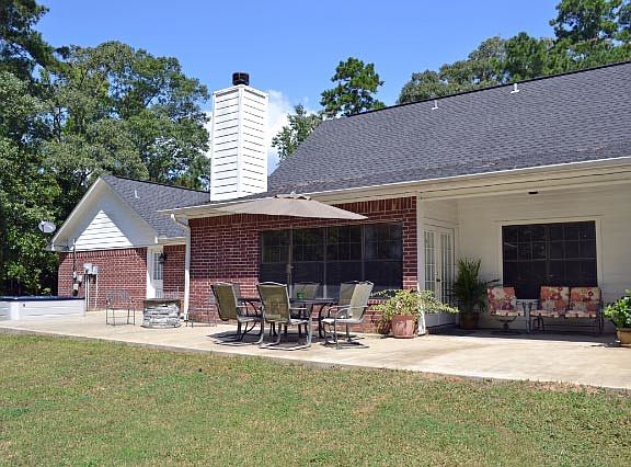4th image of 1248 Victoria Dr