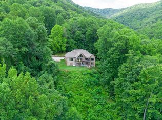 2769 Sam Dills Rd, Whittier, NC 28789