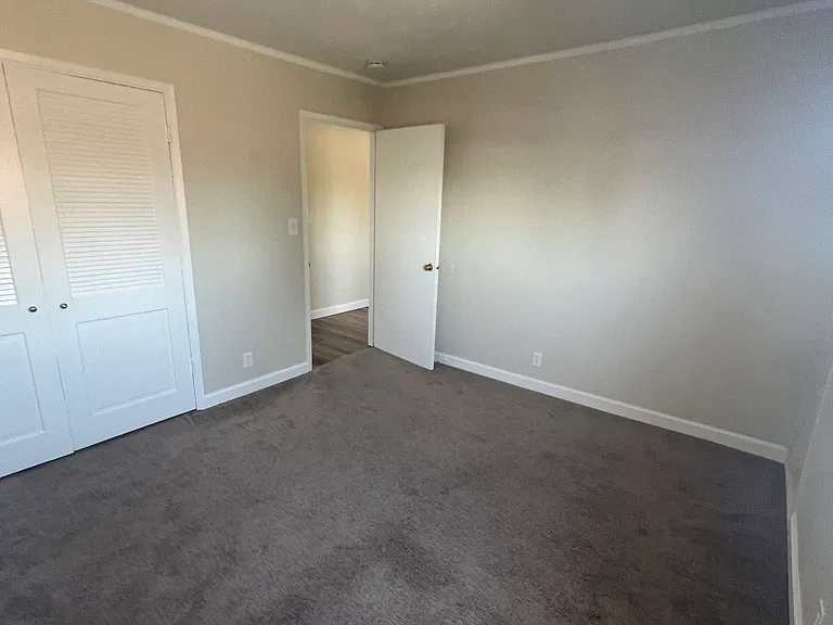 3851 Vineyard Ave #B — Photo 13