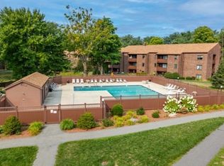 17 Davis Rd APT A11, Acton, MA 01720