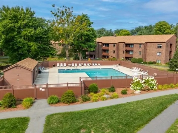 9 Davis Rd APT C10, Acton, MA 01720