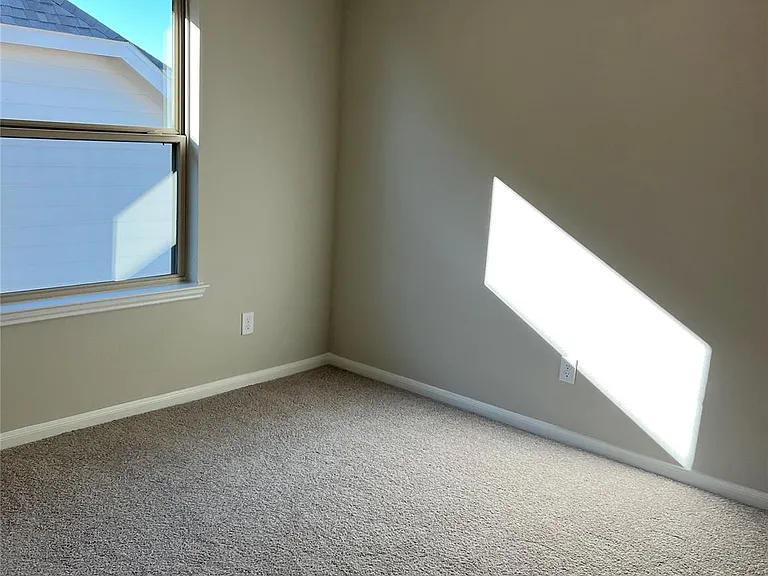 5722 Westrick Ln — Photo 8
