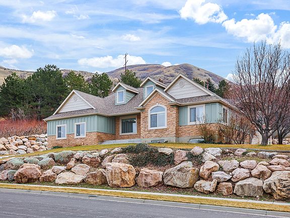 2nd image of 305 W 2300 S