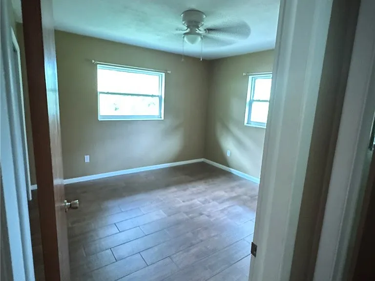 722 Sherwood Ave — Photo 18