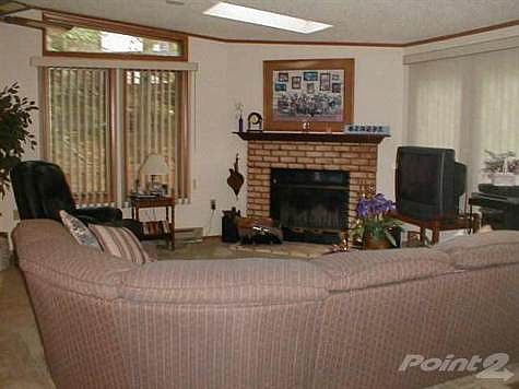 2nd image of 5 Abbey Ln