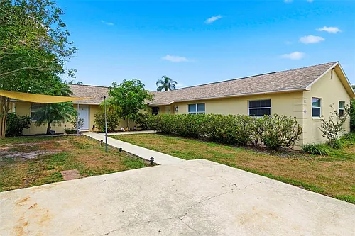 3052 Park Ln #B Photo 1