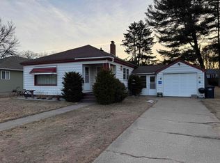 1008 S Lutz St, Shawano, WI 54166