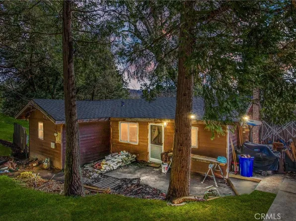 333 Weisshorn Dr, Lake Gregory, CA 92325