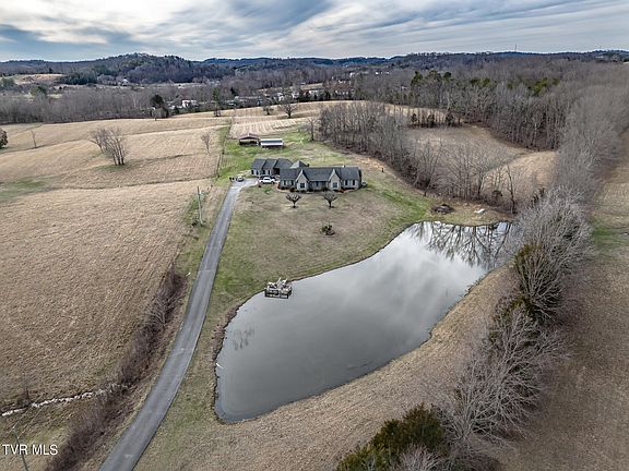 5th image of 286 Myers Acres Ln