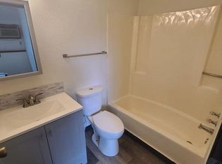 1105 7th Ave N UNIT 4, Fargo, ND 58102