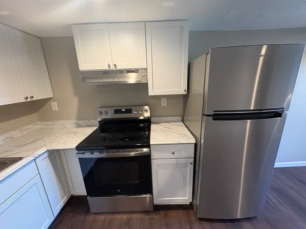 208 W Hazel Way #106, Homestead, PA 15120