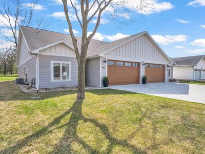 1012 S Emerald Hills Dr UNIT B, Arnolds Park, IA, 51331