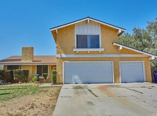 850 W Wedgewood Ct, Rialto, CA 92376