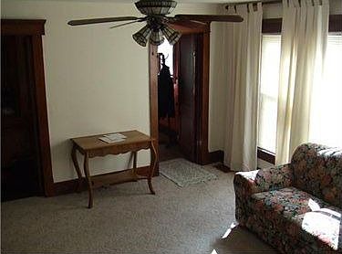 3rd image of 123 E High St