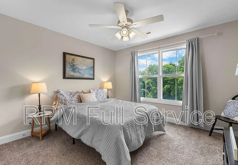 604 Alvin Rd — Photo 28