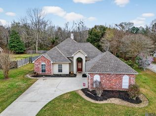 8589 R Dawes Dr, Denham Springs, LA 70706