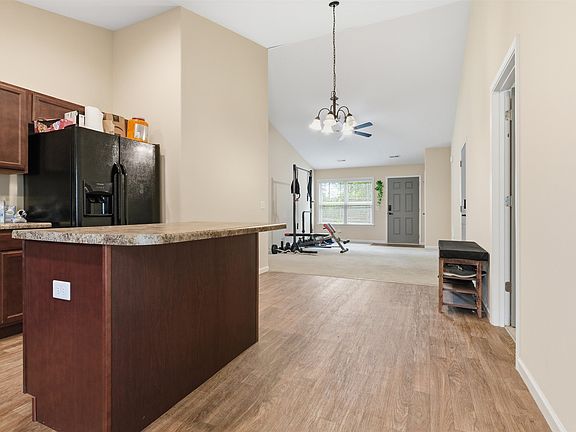 3rd image of 5010 Bragg Rd