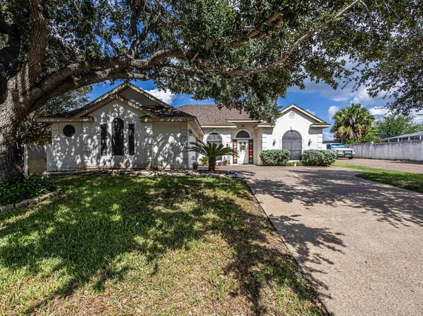 8713 Chris Ln, Laredo, TX 78045