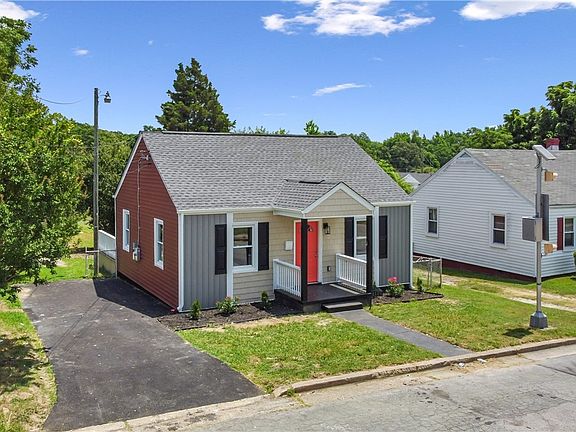 2nd image of 1121 Patterson St