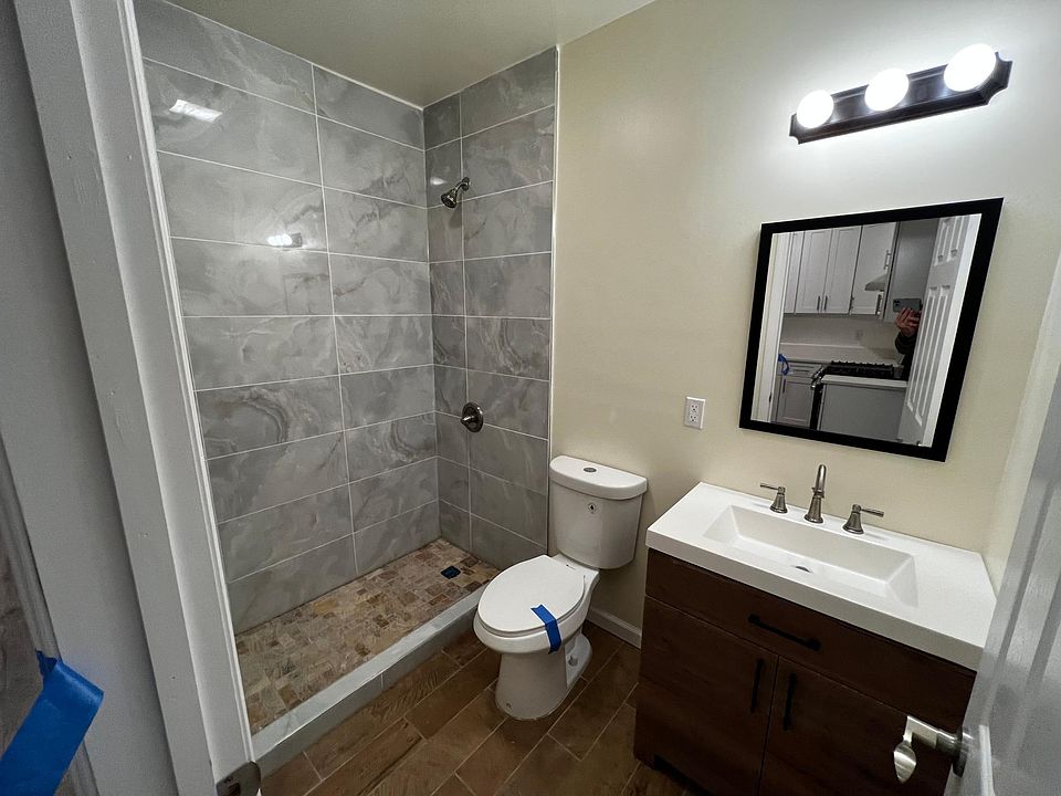 1st image of 102 North St #4