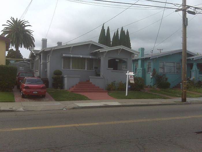 Curbside View