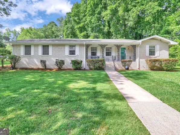1636 Coronet Dr, Riverdale, GA 30296