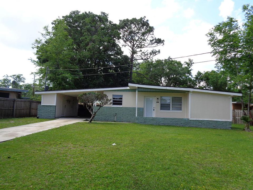 1st image of 1658 Chateau Dr