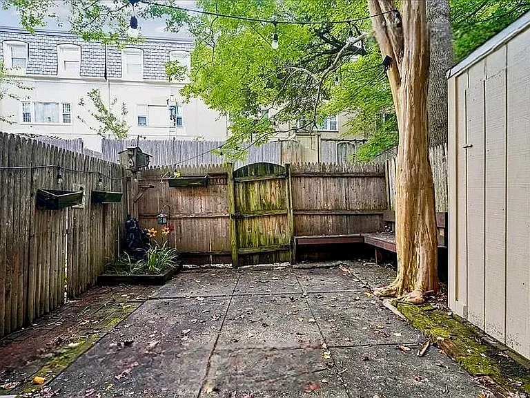 8145 Kingsway Ct #MAIN — Photo 20