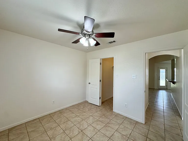 3709 Salt Fork Dr — Photo 19