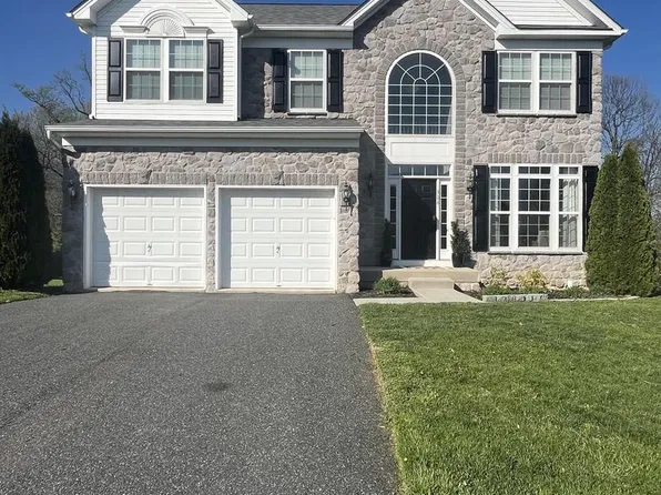 506 Misty Hill Dr, Delta, PA 17314