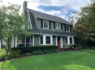 2914 Torrington Rd, Shaker Heights, OH 44120